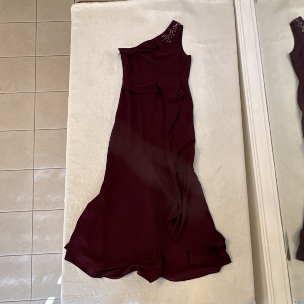 Adrianna Papell Burgundy Embellished One Shoulder Formal Evening Gown Dress